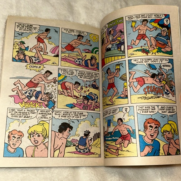 📚BOOK SALE 5 for $20📚 Archie Comic Book Laugh Magazine No. 152 October 1999 - Picture 6 of 9